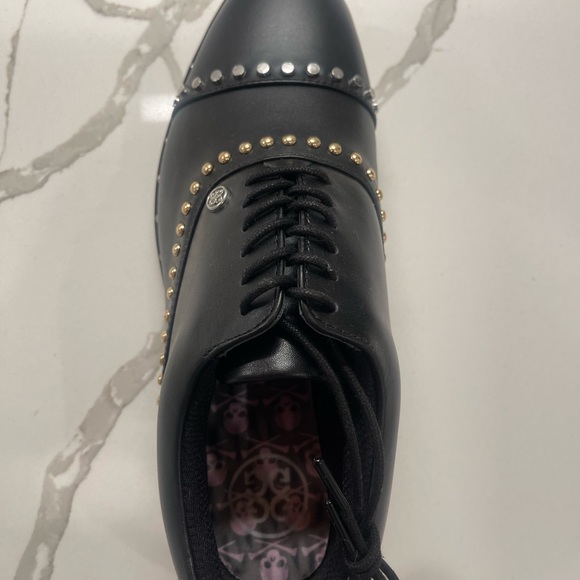 GFORE NEW Women’s Golf Shoe - Black leather with studs Size 9 - Picture 5 of 6